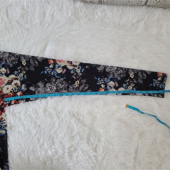 Abercrombie & Fitch Black Floral High Rise Leggings Small - Picture 6 of 10